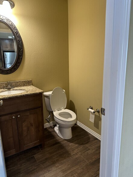 Building Photo - 2813 W Cottonwillow Way