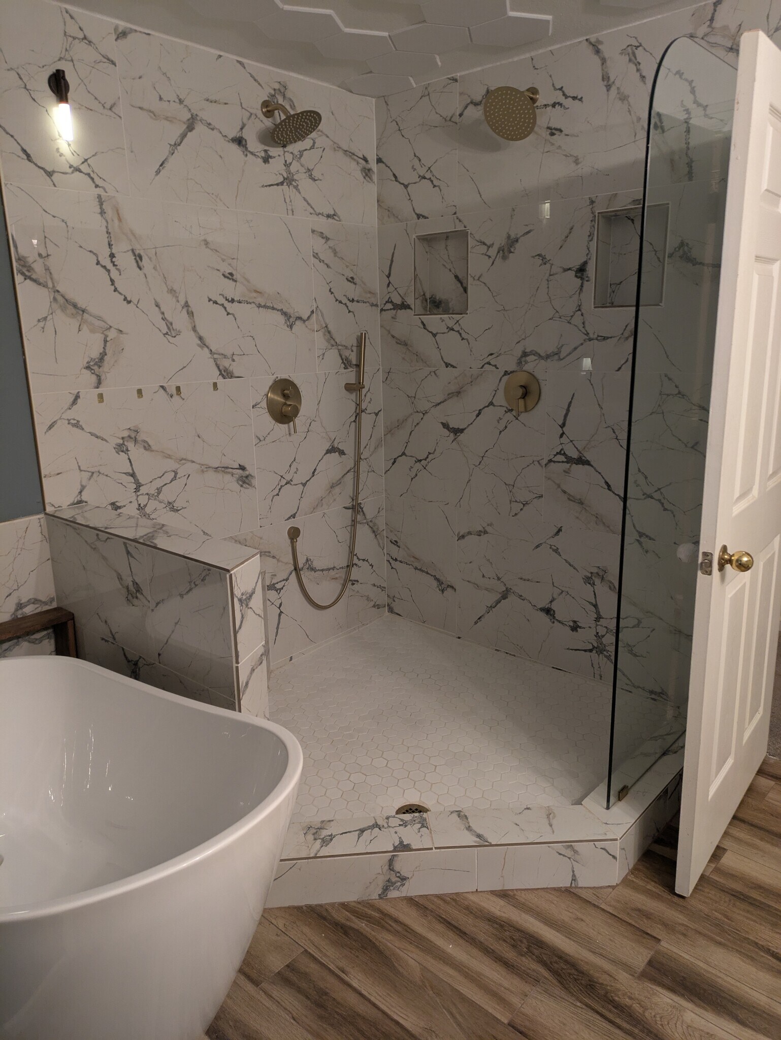 Master Bathroom - 1727 N Pearl St