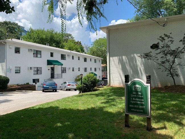 Building Photo - 1BR - Piedmont Park!