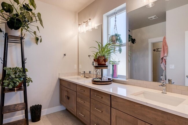 Building Photo - New home for Rent! Great Location.