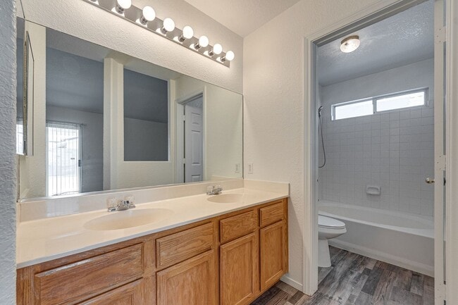 Building Photo - Peaceful Cul-De-Sac Living with Spacious Comfort and Everyday Convenience