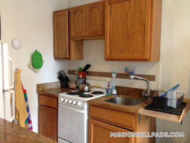 Building Photo - 14 Wait St