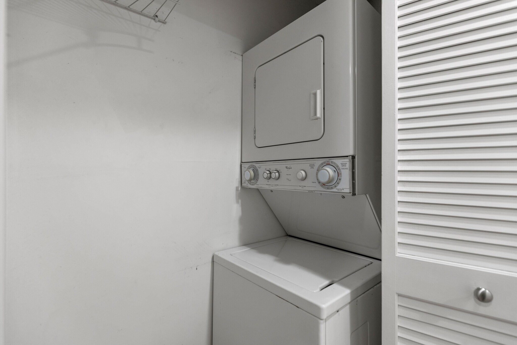 In Unit Washer/ Dryer - 15 Brown St