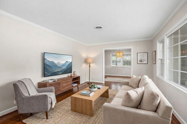 Building Photo - Beautiful Sherwood Location