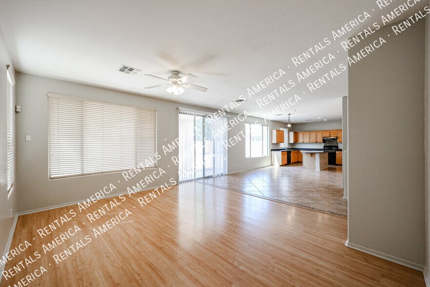 Building Photo - 1155 E Winchester Pl