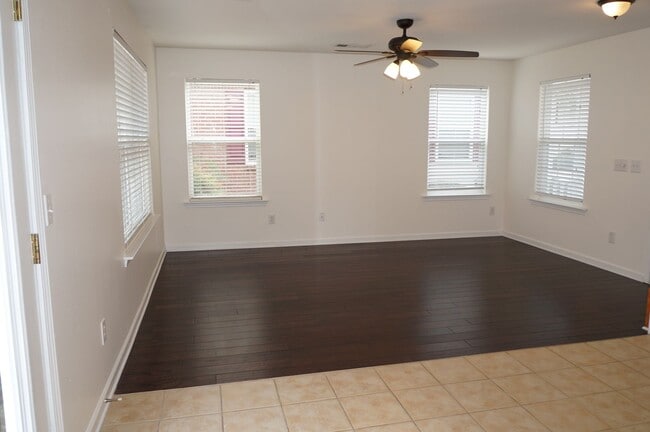 Building Photo - 411 Chatooga Ln