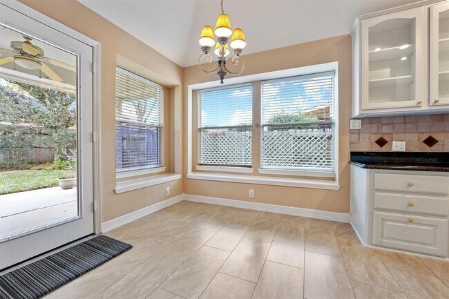 Building Photo - 12119 Ember Isles Ln