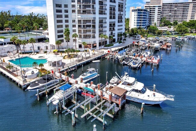 Building Photo - 300 Three Islands Boulevard
