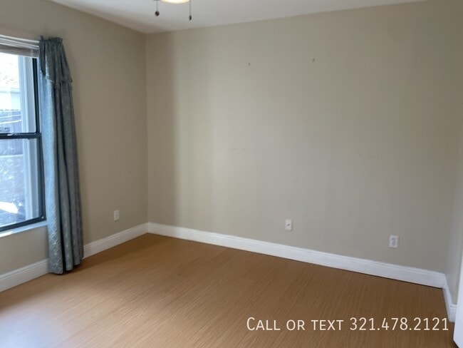 Building Photo - 611 Americana Blvd NE