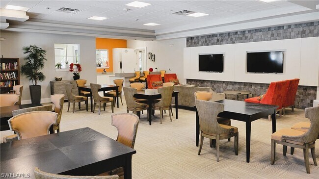 Building Photo - 1750 Alameda Dr