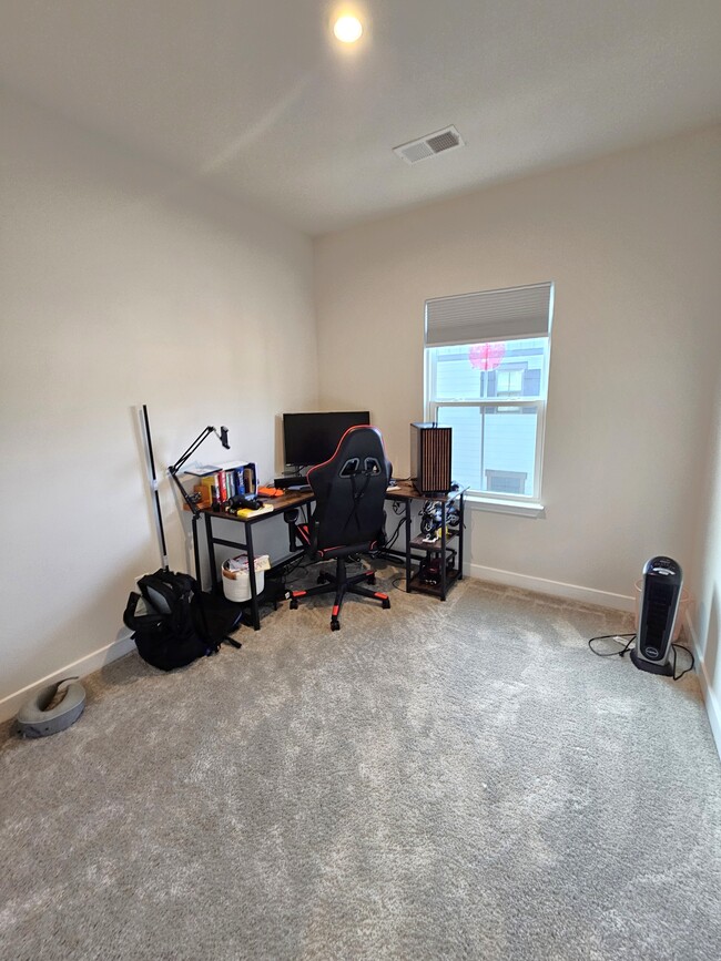 Building Photo - 15 Stinson Rd