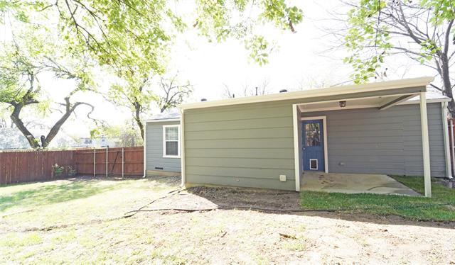 Building Photo - 313 E Columbia St