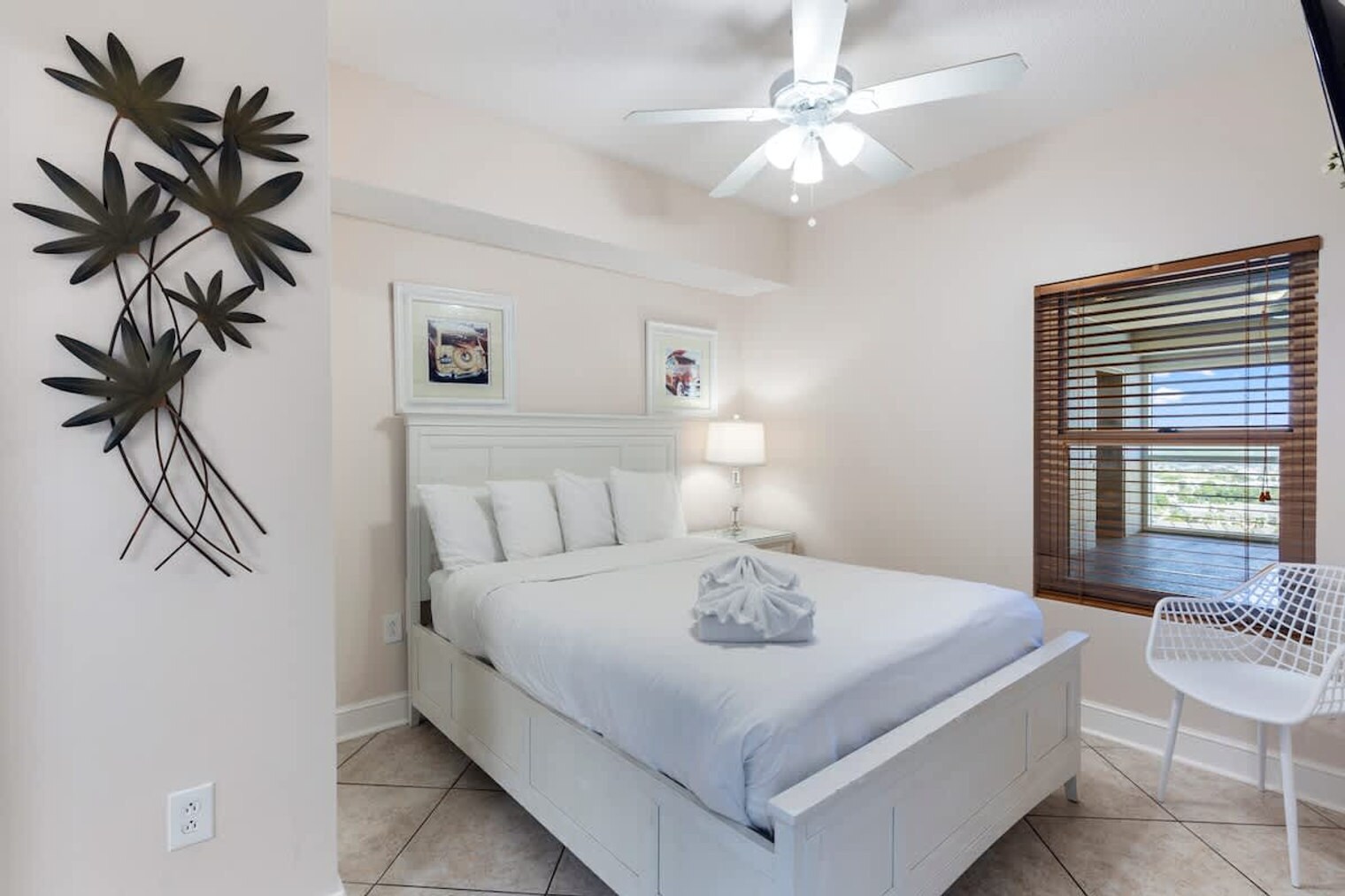 Building Photo - 10811 Front Beach Rd