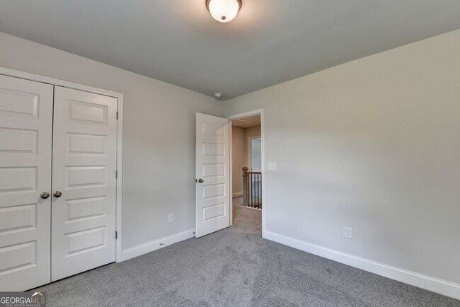 Building Photo - 7309 Yewtree Dr