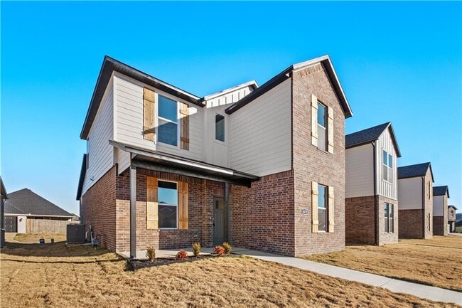 Building Photo - 4670 W Aurora St