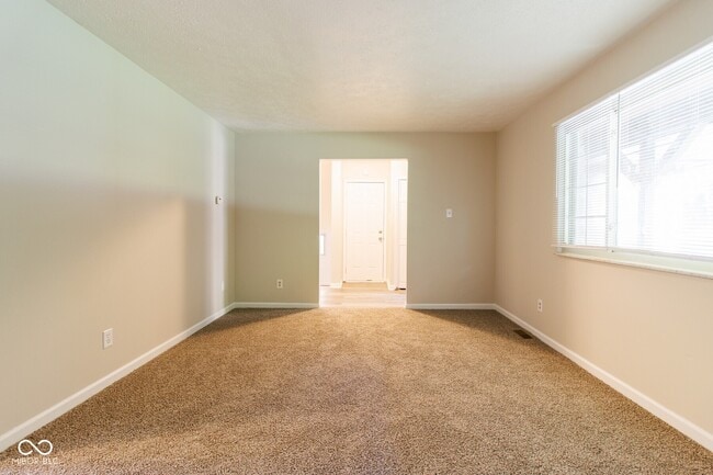Building Photo - 5801 Furnas Rd