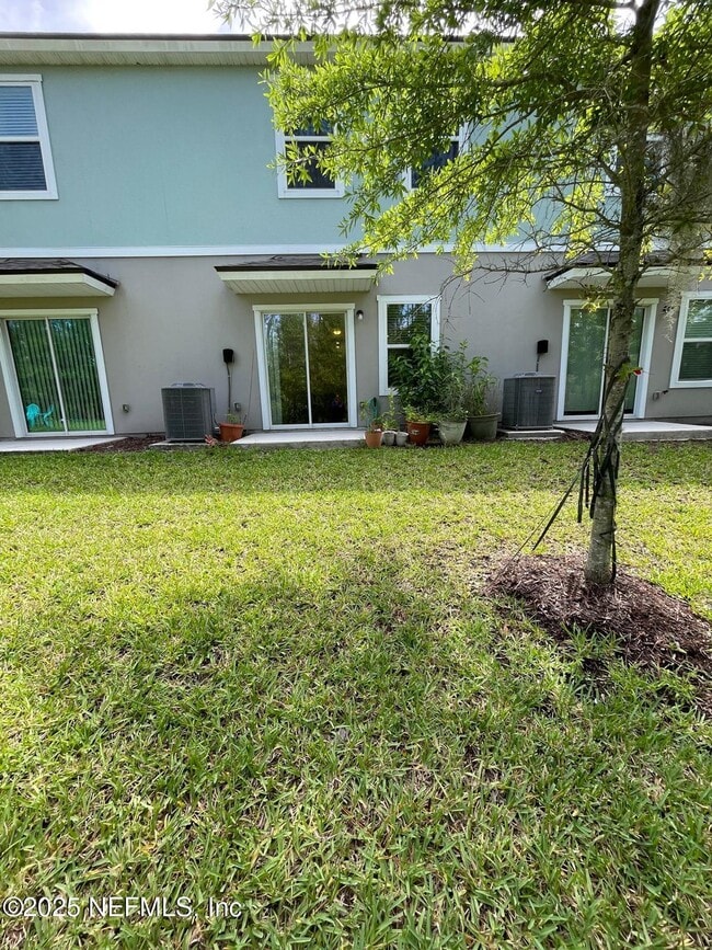 Building Photo - 165 Scotch Pebble Dr