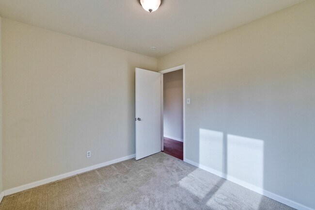Building Photo - Wow! What a Great Home! Available Soon!