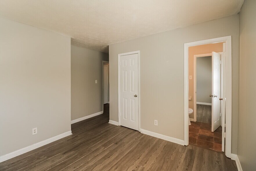Building Photo - 8392 San Jose Trail