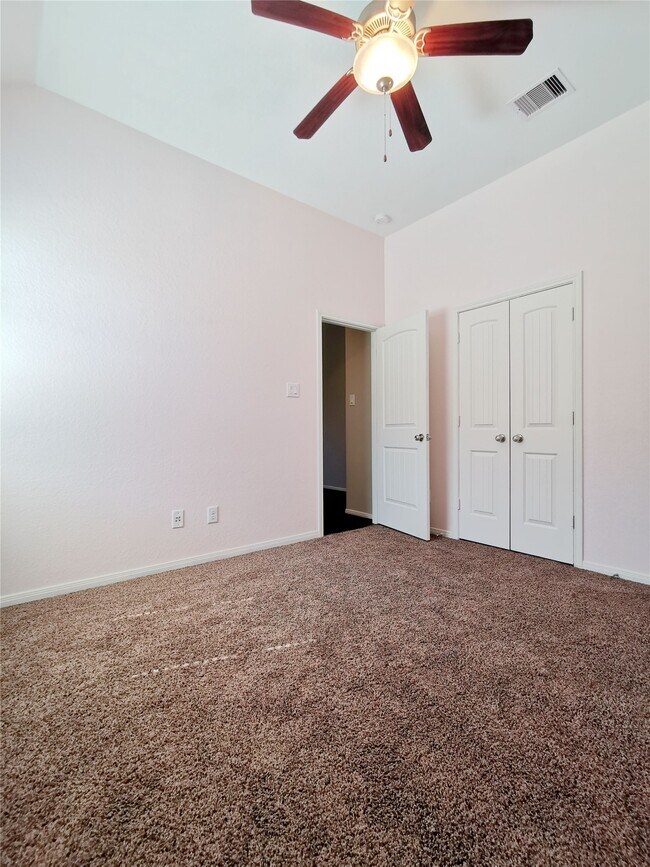 Building Photo - 23226 Verona View Ln
