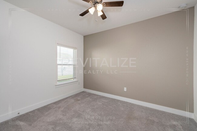 Building Photo - Charming Gold Fortified Home in Live Oak Estates – Near Downtown Fairhope!