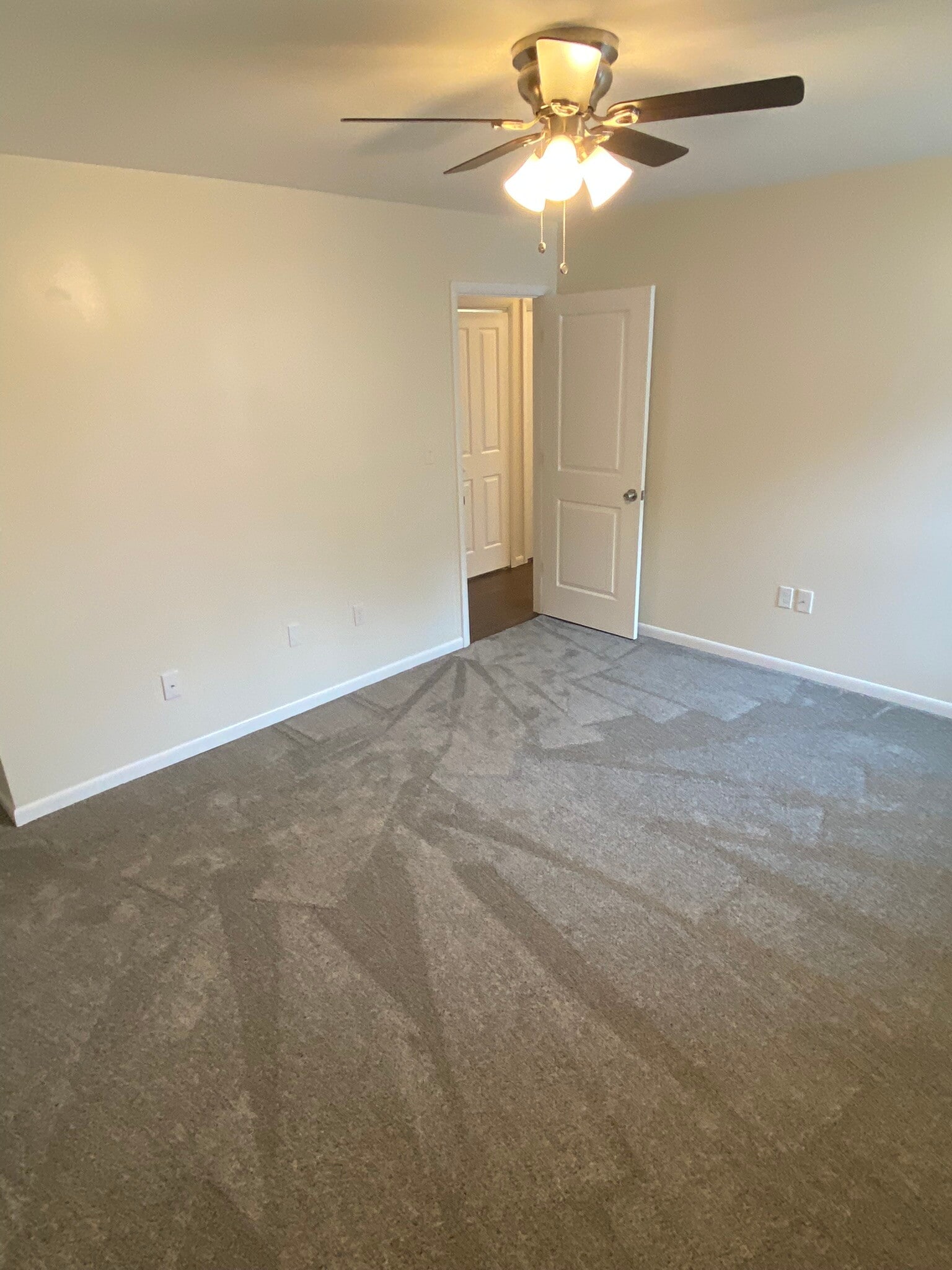 Building Photo - 7687 Brams Hill Dr
