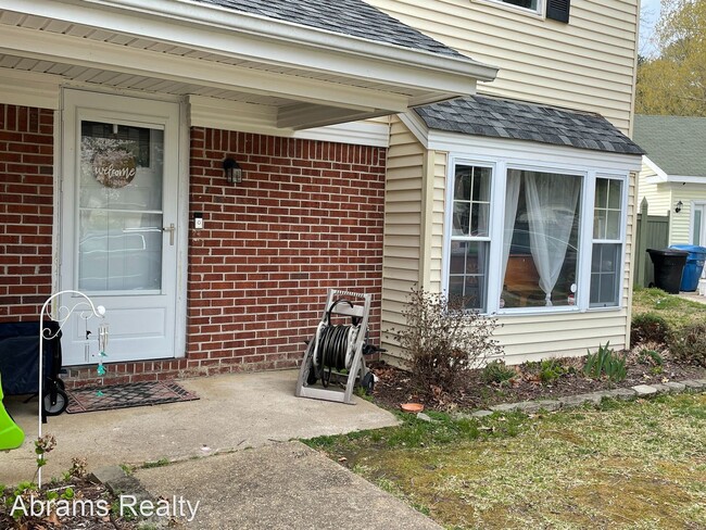 Building Photo - 4 br, 2.5 bath House - 1705 Cormith Court