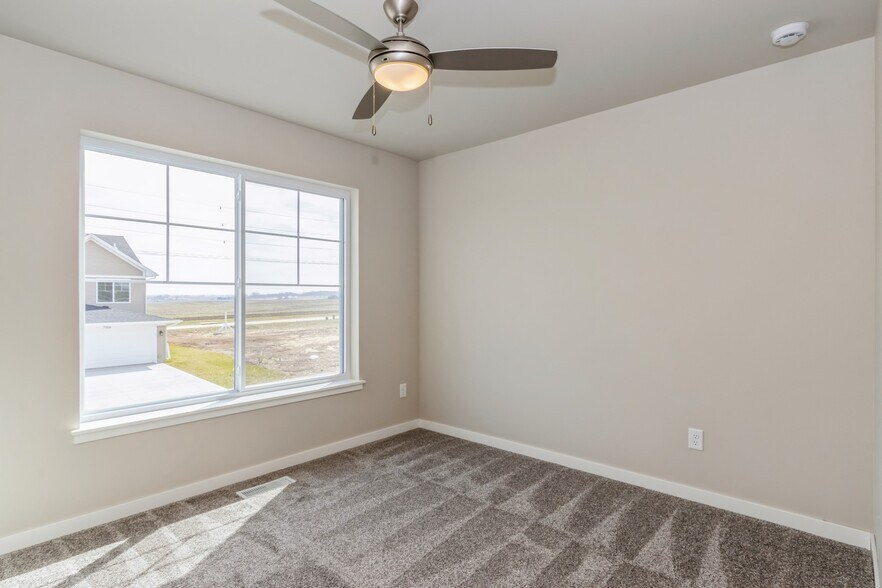Building Photo - 7011 Harlan Eddy Dr SW