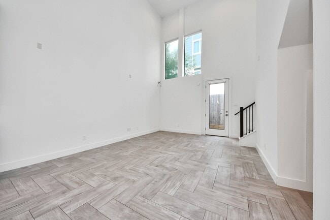Building Photo - 1703 Cedrocanna Ln