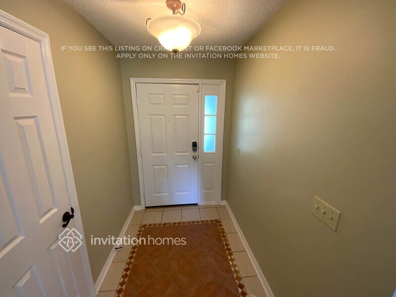 Building Photo - 1810 Farm Way