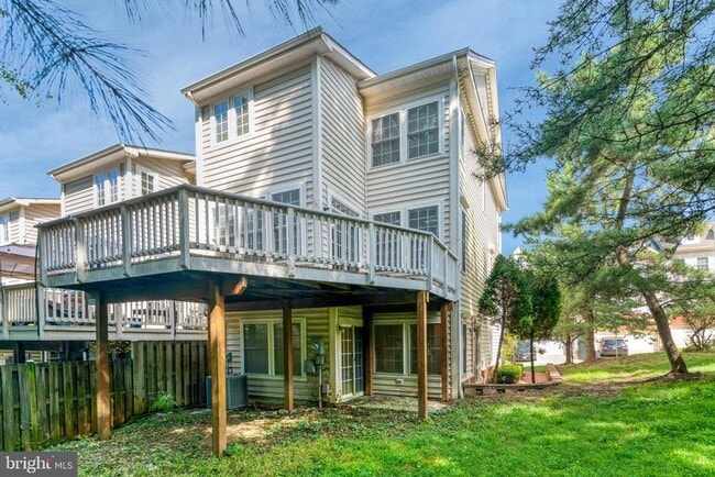 Building Photo - 9662 Potters Hill Cir