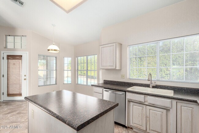 Building Photo - 12349 N 71st Dr