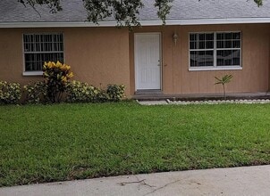 Building Photo - 3320 Barnsdale Dr