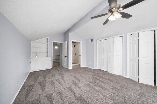 Building Photo - 21627 Park Brook Dr