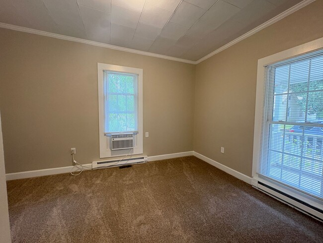 Building Photo - COMING SOON - 1 Bedroom, 1 Bathroom House in Eden!