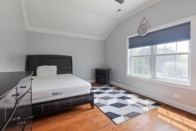 Building Photo - 927 S Charlotte St