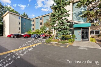 Building Photo - 2210 NE 92nd St