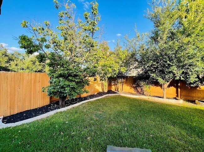 Building Photo - 15425 Fisher Island Dr