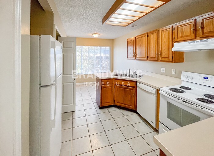 Building Photo - 8145 Mactavish Way W