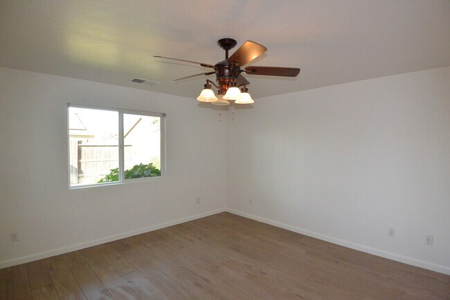 Building Photo - Shannon Ranch Neighborhood
