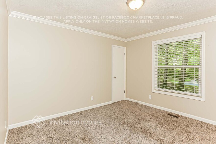 Building Photo - 436 Julie Anne Way
