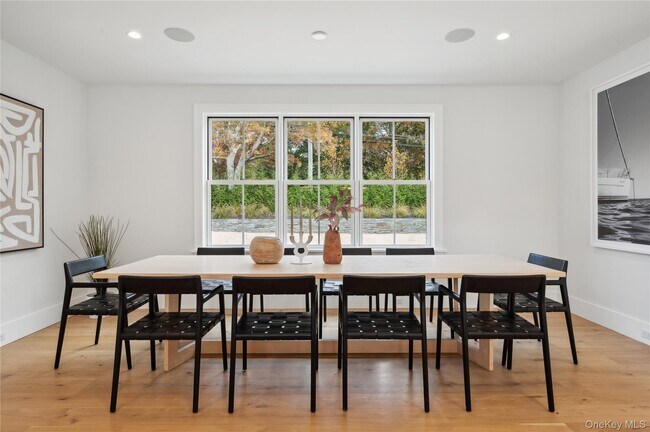 Building Photo - 510 Abrahams Path