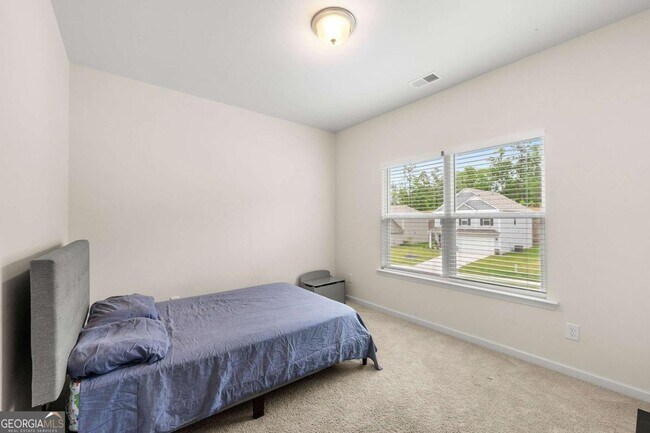 Building Photo - 228 Whitneys Wy