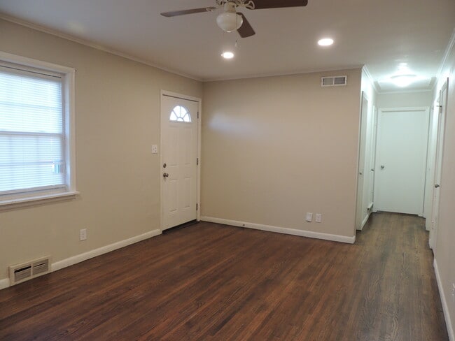 Building Photo - 124 S 41st W Ave