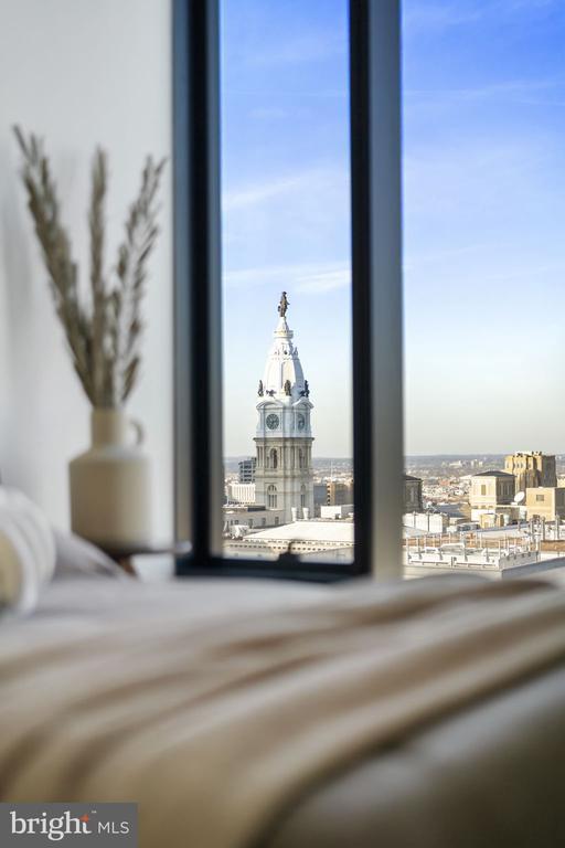 Building Photo - 210 S 12th St