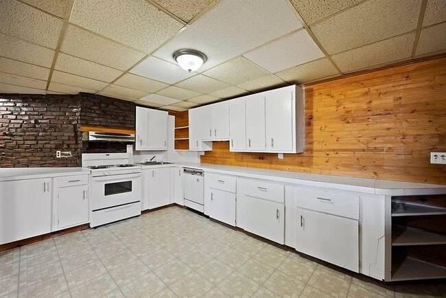 Building Photo - 36 Fitzgerald St