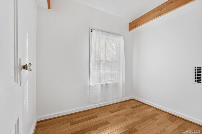 Building Photo - 1302 NY-22