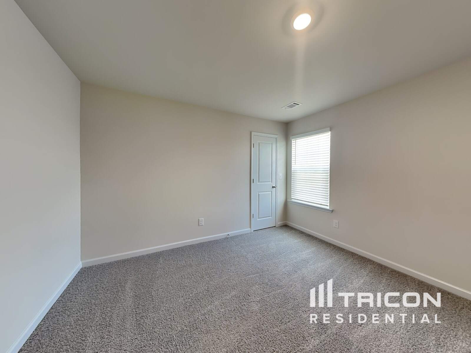 Building Photo - 285 Limestone Cir