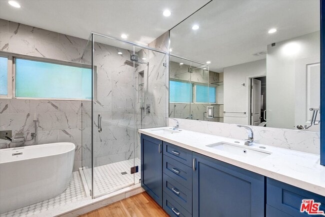 Building Photo - 5400 W 82nd St