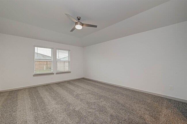 Building Photo - 3418 Lake Landing Ln